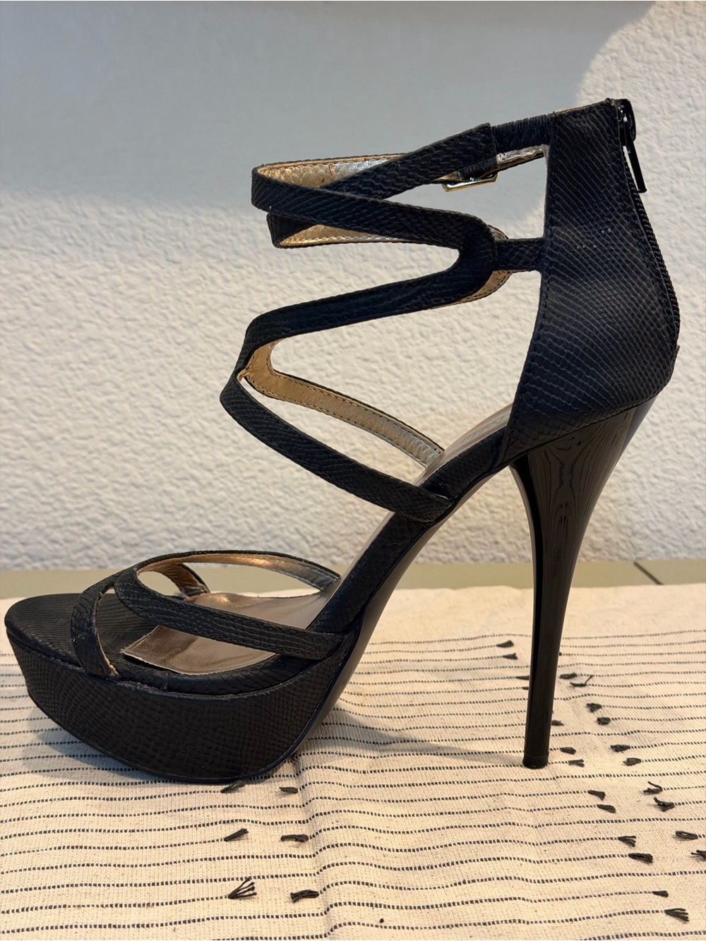 Charlotte Russe Black Strappy Platform Stiletto Sandals - Picture 7 of 10